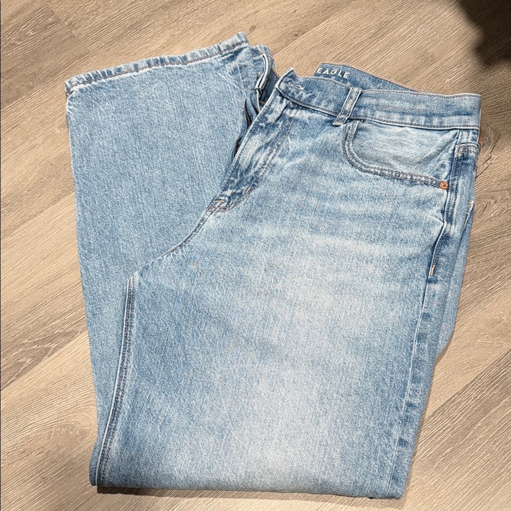 American Eagle Outfitters Light Blue Boyfriend Jeans